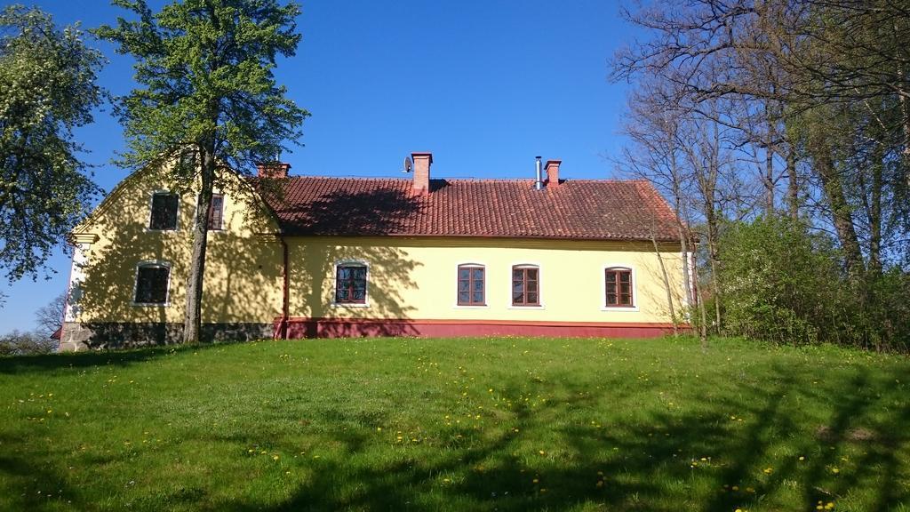 Dworek Szarki Esterno foto