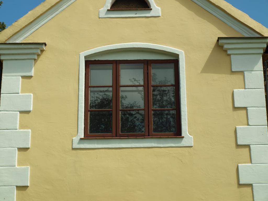 Dworek Szarki Esterno foto